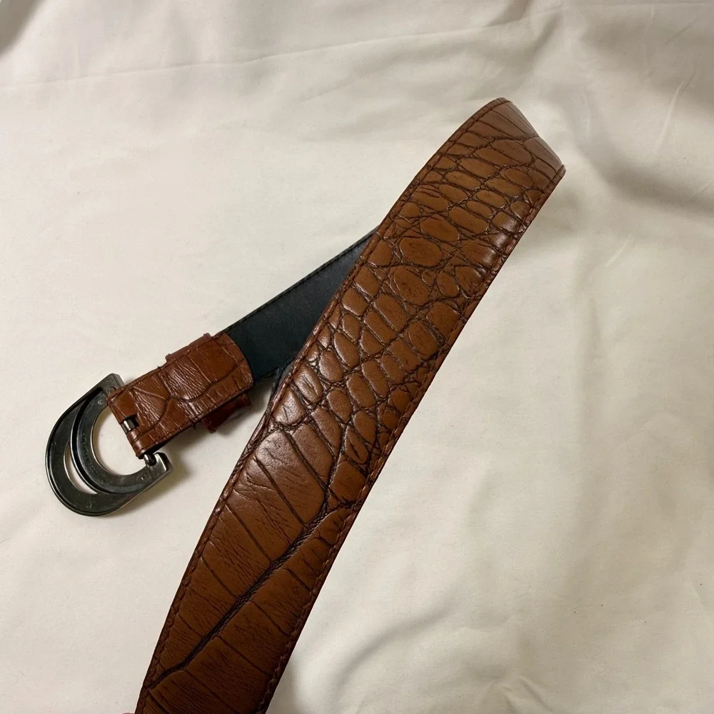 Vintage Liz Claiborne Brown Croc Embossed Leather Belt Gold Crescent Buckle 2642